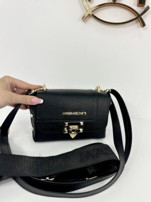 T37 Fekete válltáska