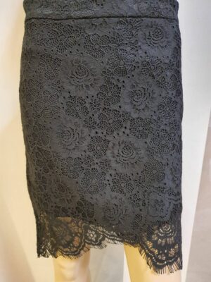 SZ008 Csipke szoknya