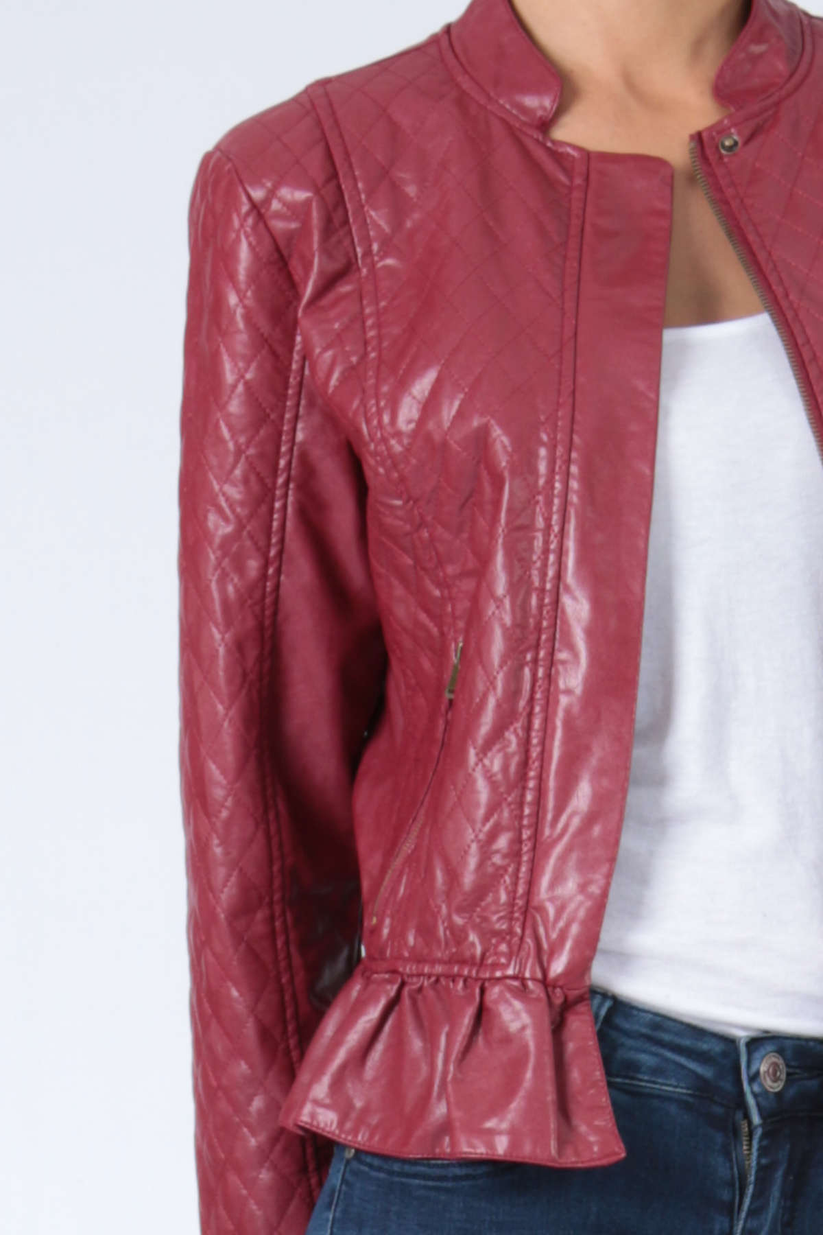 KA027 Meggybordó fodros derekú bőrdzseki