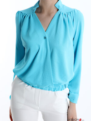 F164 Égszínkék V nyakú blúz