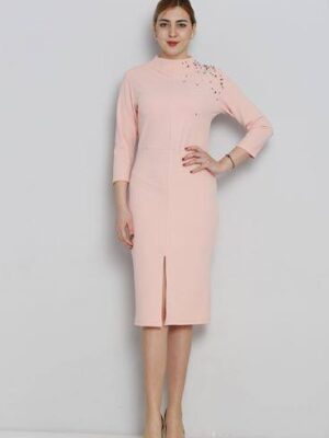 R101 Gyöngyös fél lábszárig érő bézs hosszú ujjú ruha