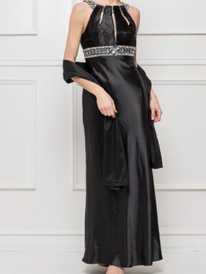 R114 Fekete hosszú estélyi ruha